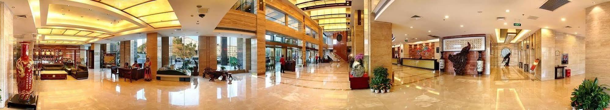 Phoenix Grand Hotel เฟิ่งหวง ภายนอก รูปภาพ