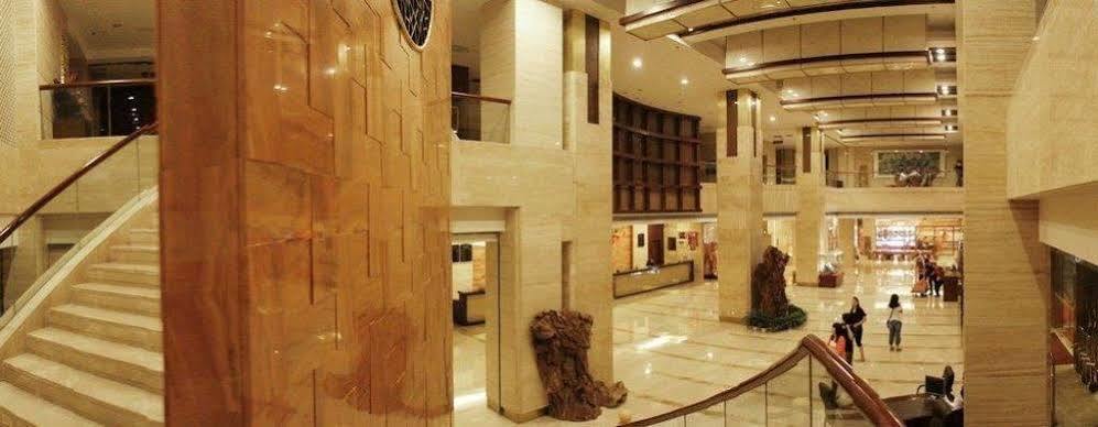 Phoenix Grand Hotel เฟิ่งหวง ภายนอก รูปภาพ
