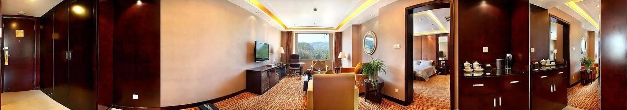 Phoenix Grand Hotel เฟิ่งหวง ภายนอก รูปภาพ