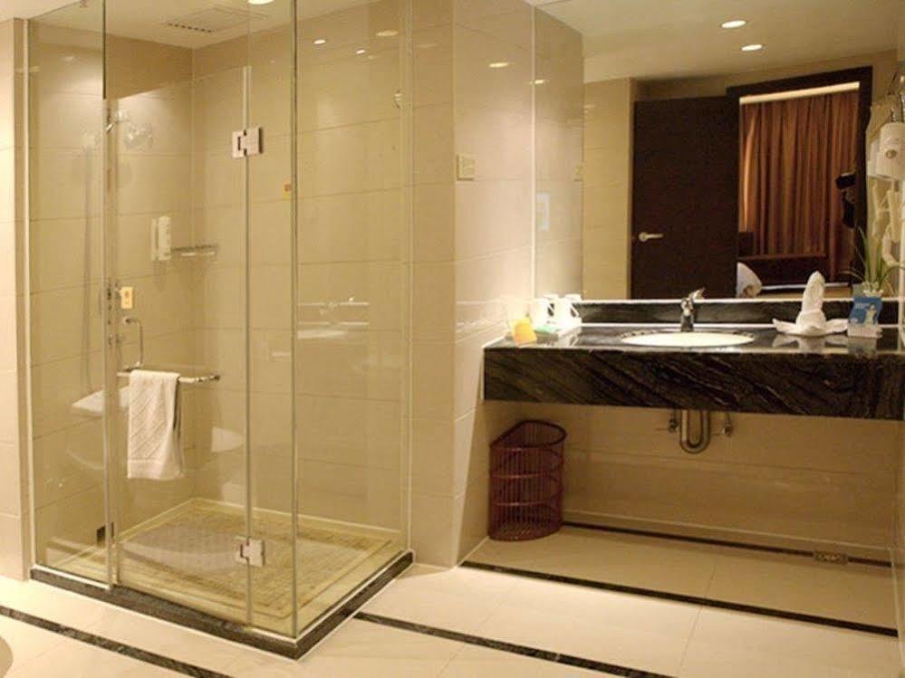 Phoenix Grand Hotel เฟิ่งหวง ภายนอก รูปภาพ