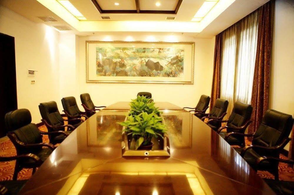 Phoenix Grand Hotel เฟิ่งหวง ภายนอก รูปภาพ